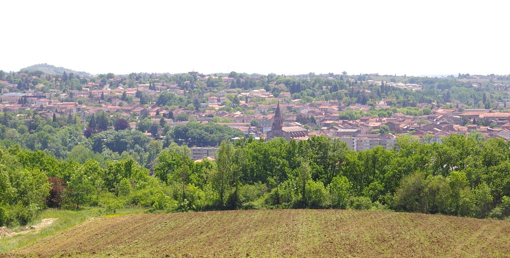 Vue générale de la ville de Carmaux, lieu de naissance de Paul Rivenc, dans le Tarn