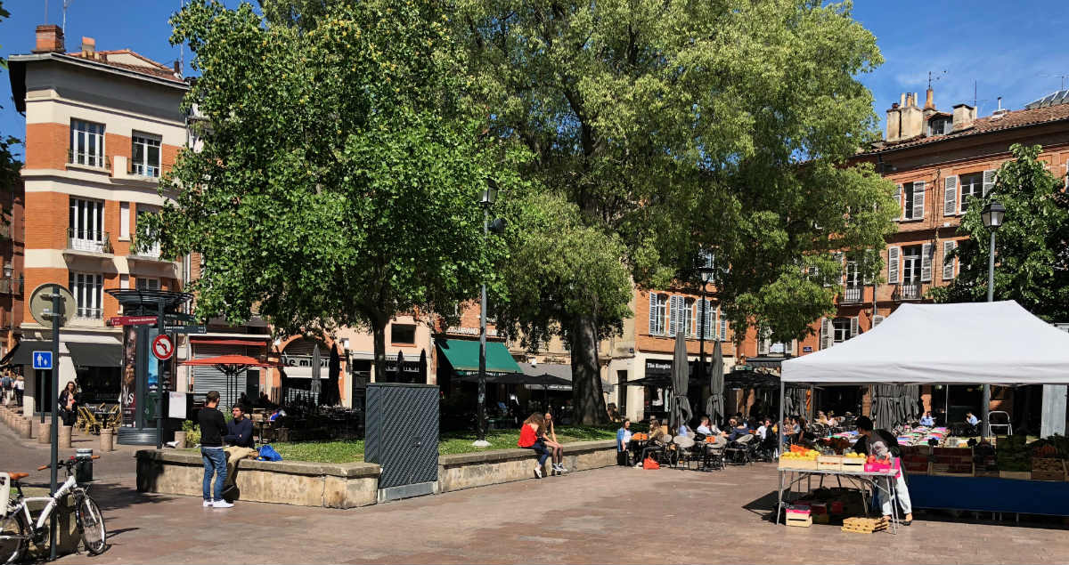 Une vue de la place Saint-Georges à Toulouse